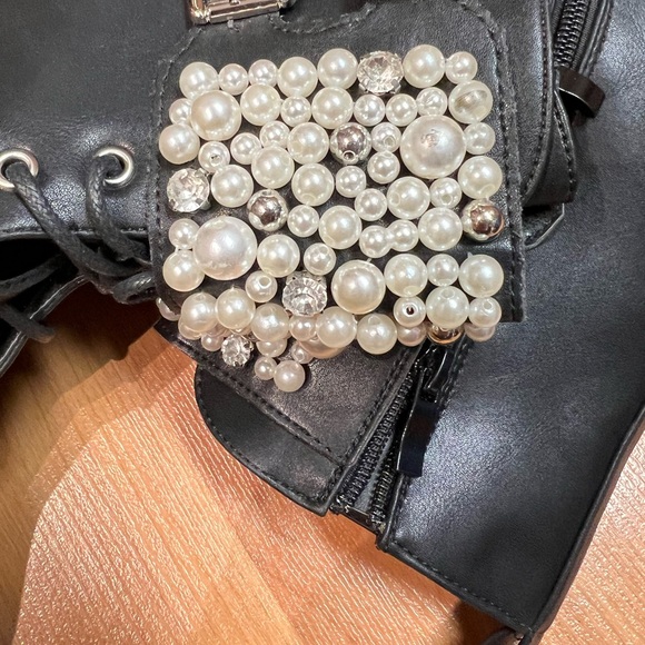 NWOT - Pearl & Rhinestone Décor Combat Boots (Size 7) * Black - Picture 6 of 13